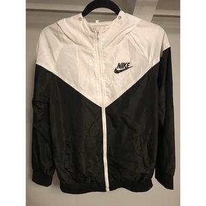 nike windbreaker